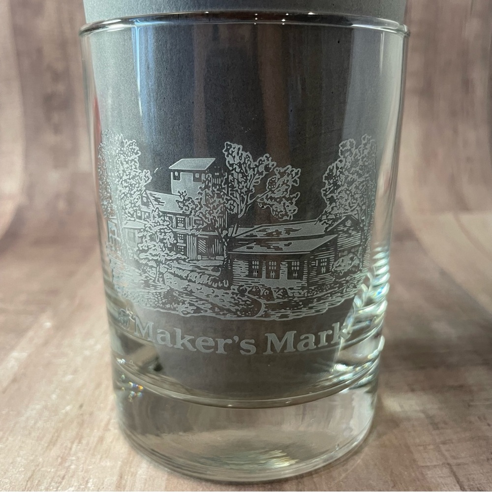 Makers Mark Whiskey Glass Clear Etched Cabin / House Lowball Heavy Base